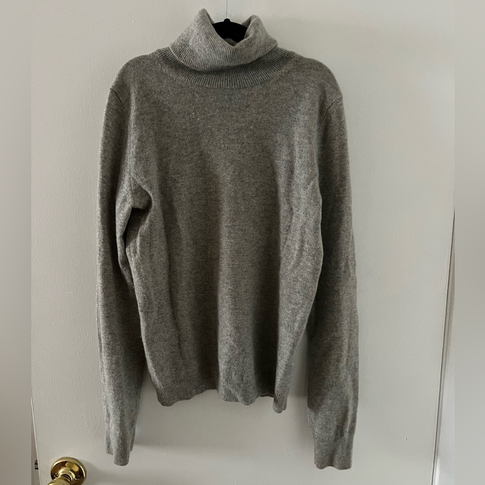 Uniqlo 100% Cashmere Turtleneck Sweater sz XS